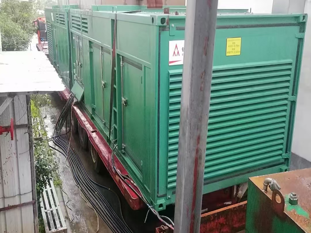 虎門發(fā)電機出租，本地24小時出租，大型發(fā)電機出租，應急發(fā)電車租賃